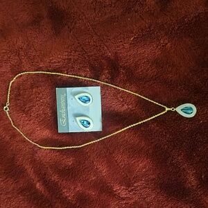 Enchantress Matching Necklace & Earrings Set